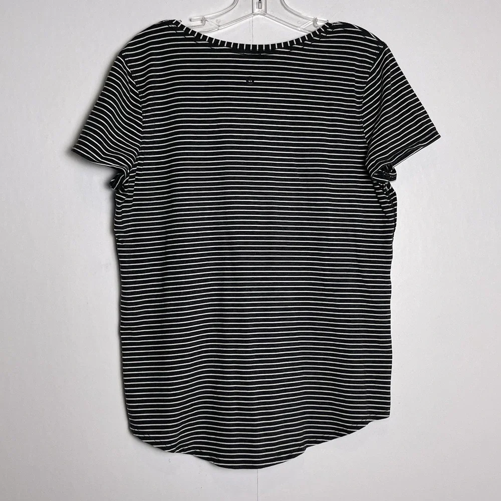 Lululemon Women's Love Tee V Neck Short Sleeve T-Shirt Black White Stripe - Picture 4 of 10